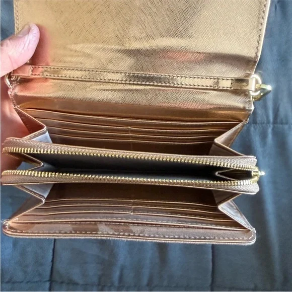 Steve Madden Gold Chain Crossbody Bag - Picture 4 of 9